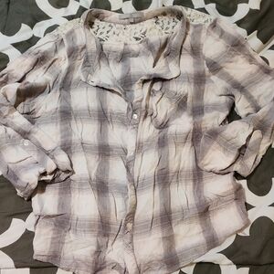 Plaid Button-Up Shirt in Gray and Cream